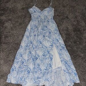 Hollister Blue and White Floral Maxi Dress